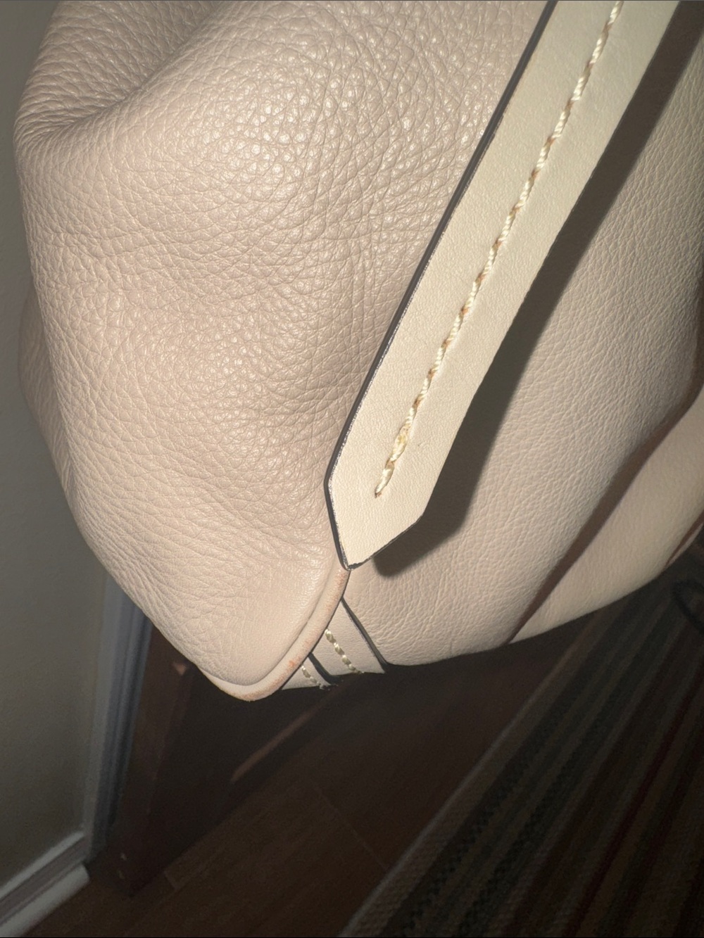 Burberry Cream Leather Hobo Bag with Tassel and Burberry Wallet Bundle - Picture 10 of 16